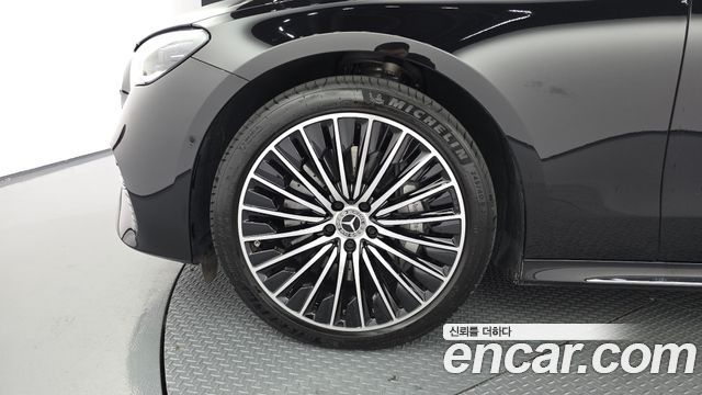 Mercedes-Benz E-Class 2026 — photo 5