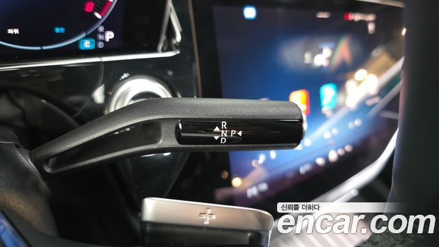 Mercedes-Benz E-Class 2026 — photo 12