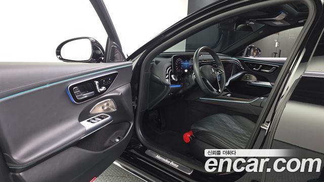 Mercedes-Benz E-Class 2026 — photo 13