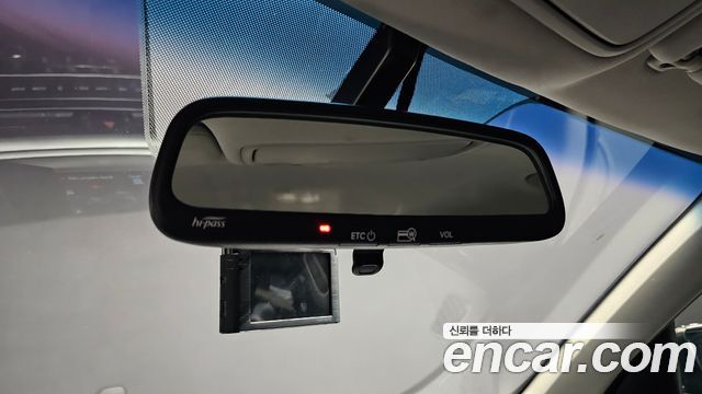 Kia K5 2019 — photo 23