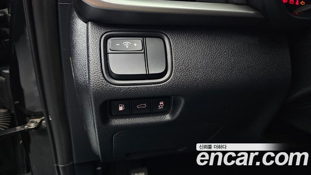 Kia K5 2019 — photo 24
