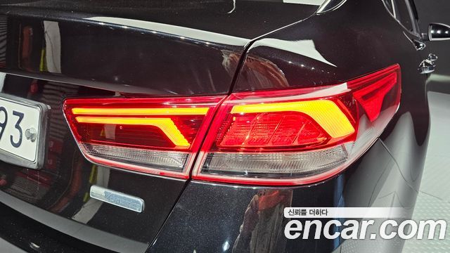Kia K5 2019 — photo 9