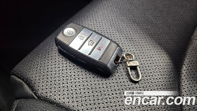 Kia K5 2019 — photo 27