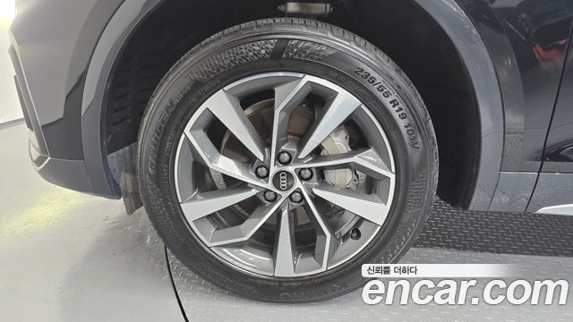 Audi Q5 2022 — photo 5