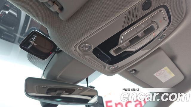 Audi Q5 2022 — photo 28