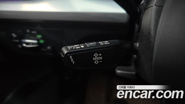 Audi Q5 2022 — photo 31