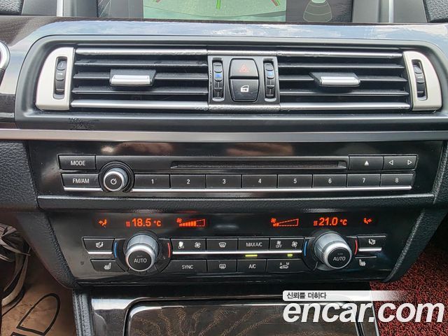 BMW 5-Series 2014 — photo 10