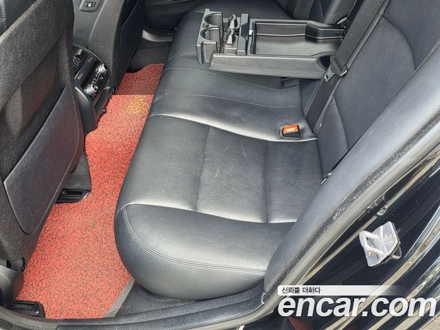 BMW 5-Series 2014 — photo 16