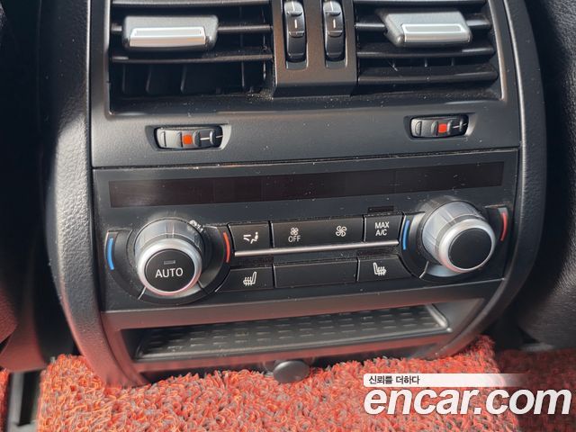 BMW 5-Series 2014 — photo 17