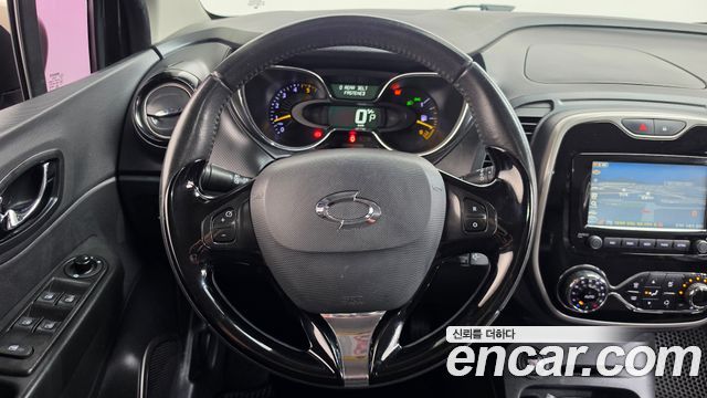Renault Korea QM3 2015 — photo 13