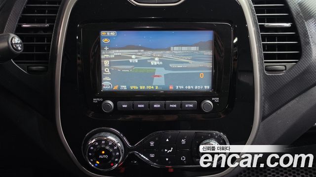 Renault Korea QM3 2015 — photo 15