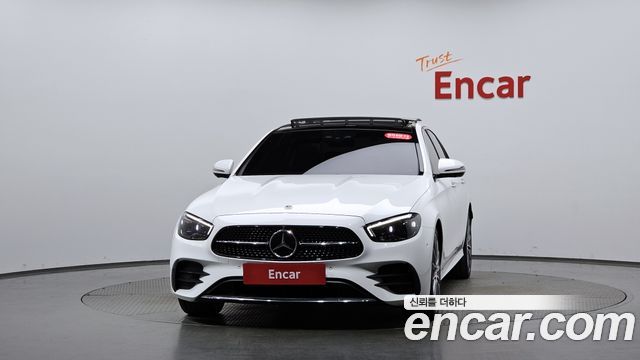 Mercedes-Benz E-Class 2021 — photo 3