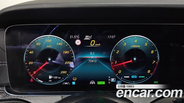 Mercedes-Benz E-Class 2021 — photo 11