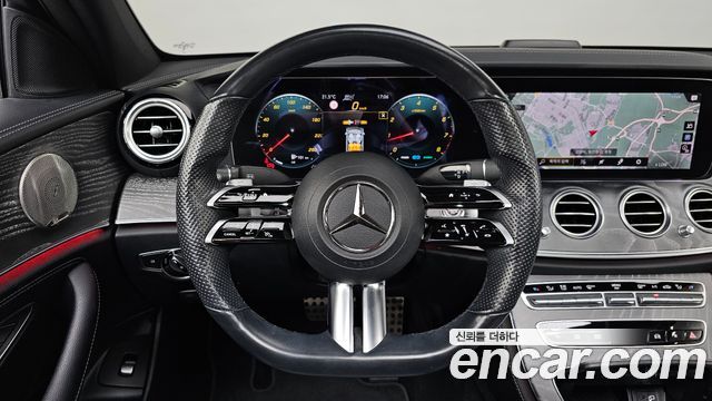 Mercedes-Benz E-Class 2021 — photo 19