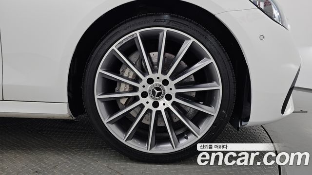 Mercedes-Benz E-Class 2021 — photo 7