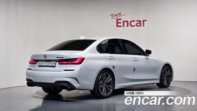BMW 3-Series 2020 — photo 2