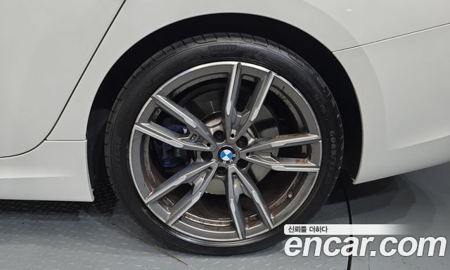BMW 3-Series 2020 — photo 7