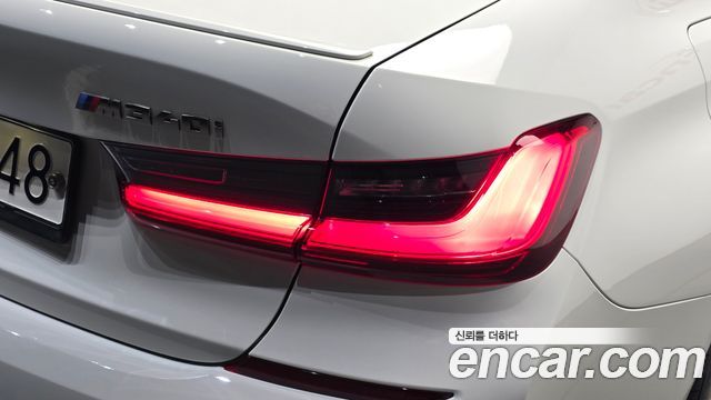 BMW 3-Series 2020 — photo 9