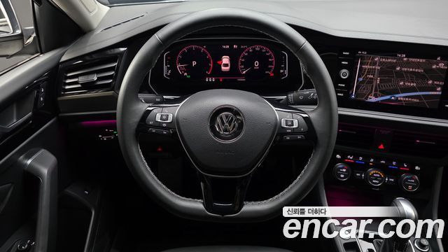 Volkswagen Jetta 2021 — photo 19