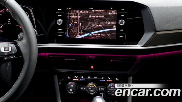 Volkswagen Jetta 2021 — photo 21