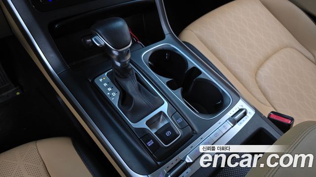 Kia Canival 2023 — photo 12
