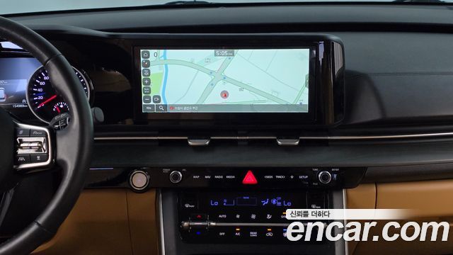 Kia Canival 2023 — photo 18