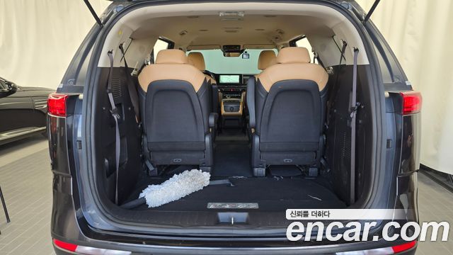 Kia Canival 2023 — photo 22