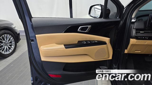 Kia Canival 2023 — photo 14