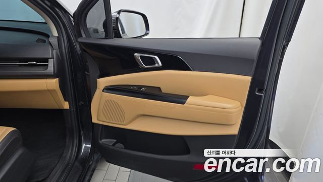 Kia Canival 2023 — photo 15