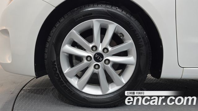 Kia K3 2016 — photo 5