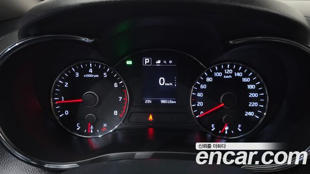 Kia K3 2016 — photo 11