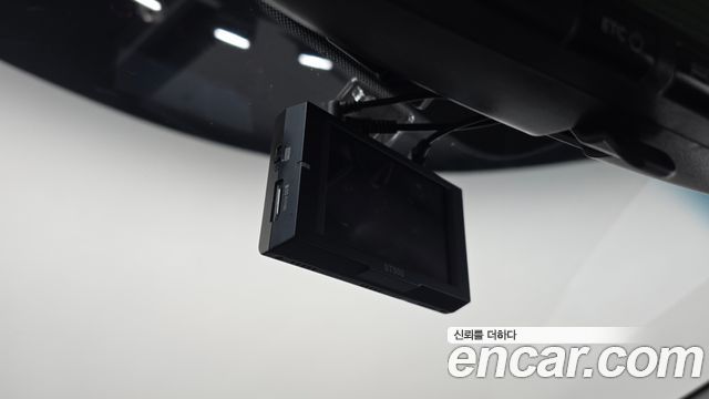 Kia K3 2016 — photo 27