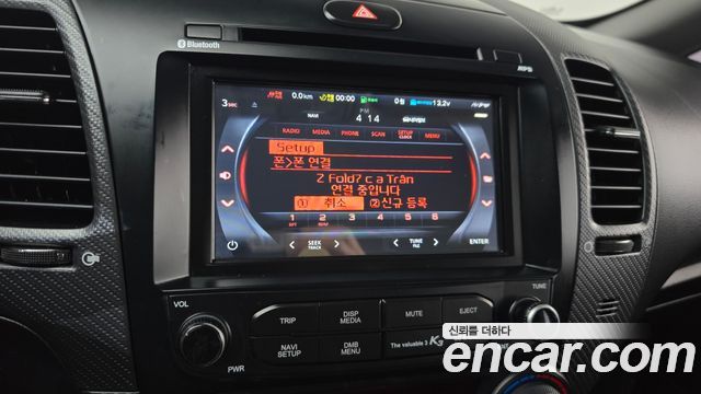 Kia K3 2016 — photo 29