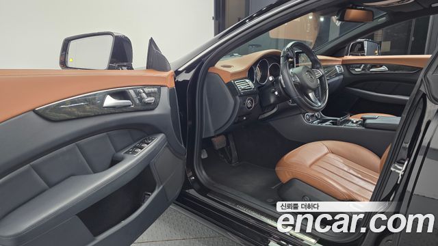 Mercedes-Benz CLS-Class 2017 — photo 10