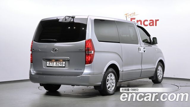 Hyundai Starex 2015 — photo 2