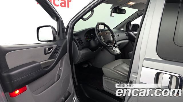 Hyundai Starex 2015 — photo 10