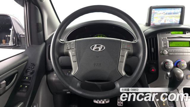 Hyundai Starex 2015 — photo 13