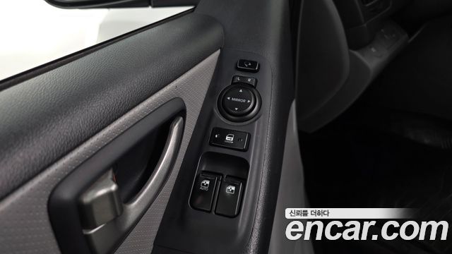 Hyundai Starex 2015 — photo 17