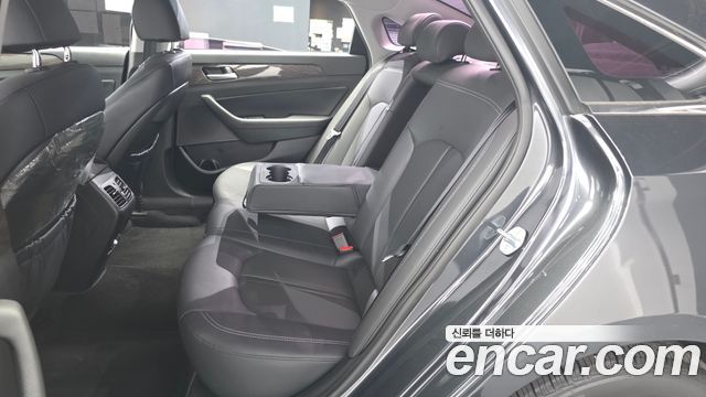 Hyundai Sonata 2019 — photo 16