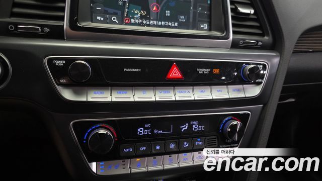Hyundai Sonata 2019 — photo 31