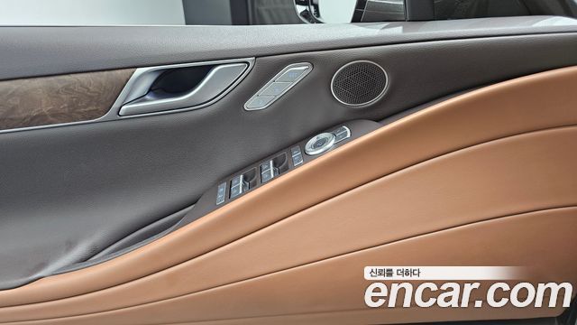 Genesis G80 2022 — photo 25
