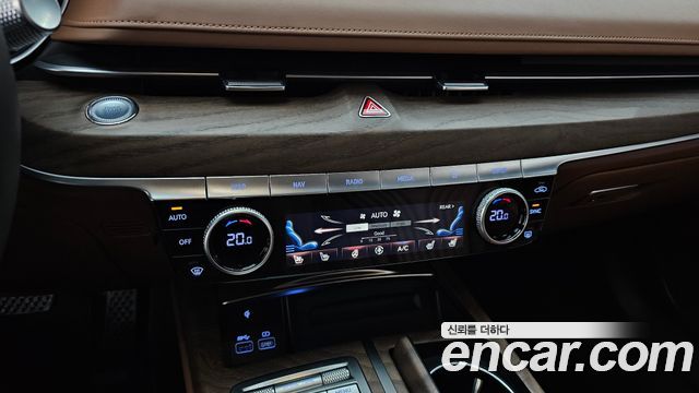 Genesis G80 2022 — photo 31