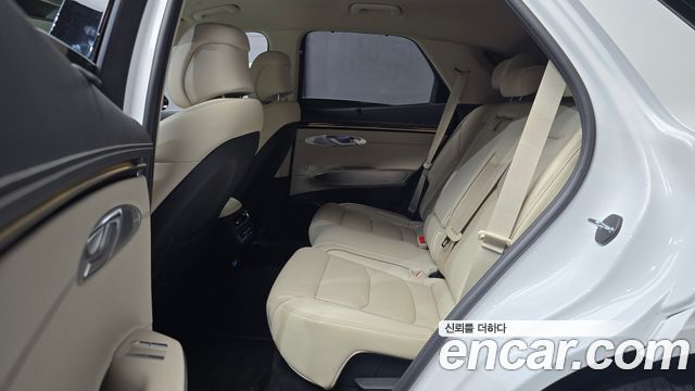 Genesis GV70 2025 — photo 18