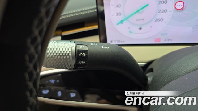 Genesis GV70 2025 — photo 25