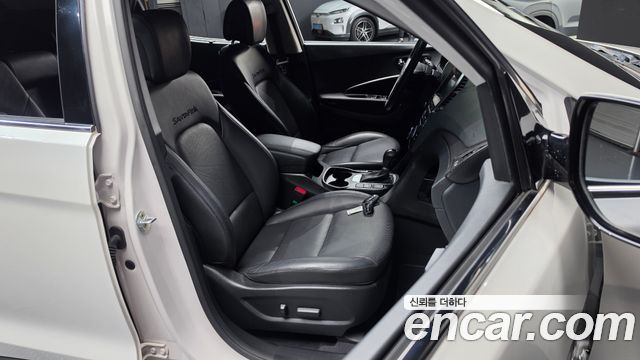 Hyundai Santafe 2016 — photo 17