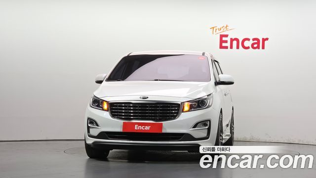 Kia Canival 2019 — photo 3
