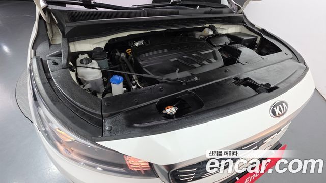 Kia Canival 2019 — photo 6