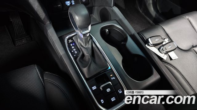 Hyundai Santafe 2019 — photo 12
