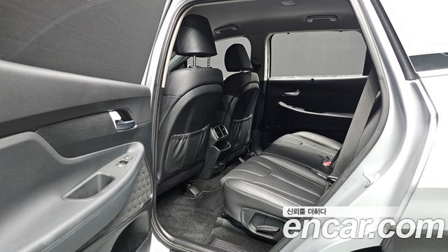 Hyundai Santafe 2019 — photo 18