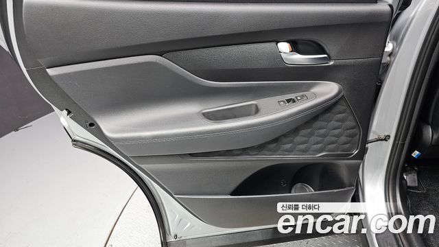 Hyundai Santafe 2019 — photo 15